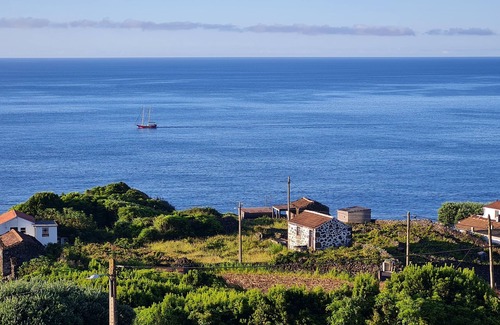 Calheta de Nesquim Hütte | Férias de Sonho na Ilha do Pico, nos Açores