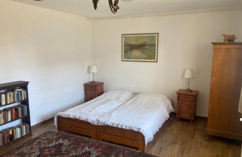Pecsely Wohnung | Főnix Ház