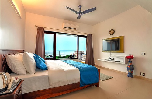 Dona Paula Hotel | Fabhotel Prime Alekhya Suites