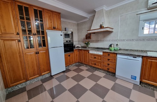 Chiclana de la Frontera Villa | Grosse und gemütliche Villa in Chiclana de la Frontera, Andalusien, Spanien mit privatem Pool für 6 Personen