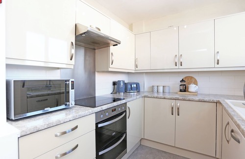 Thornton-Cleveleys Haus | Fabulous beachfront 3 bed house with parking