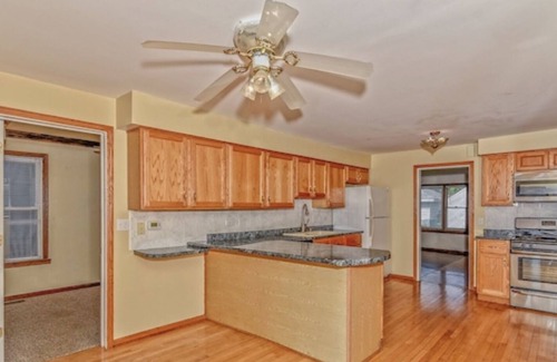 Channel Lake Haus | Fabulous Lake House on Chain O Lakes