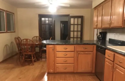 Channel Lake Haus | Fabulous Lake House on Chain O Lakes