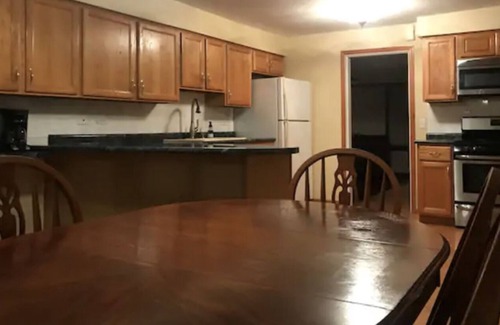 Channel Lake Haus | Fabulous Lake House on Chain O Lakes