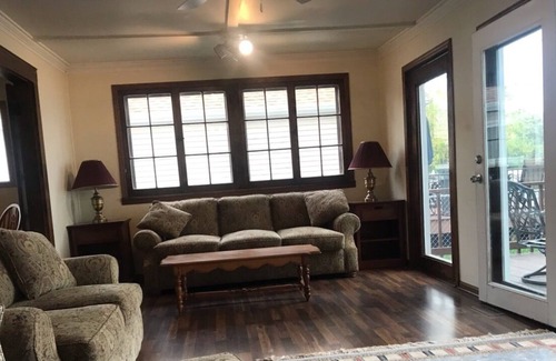 Channel Lake Haus | Fabulous Lake House on Chain O Lakes