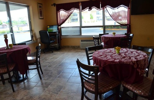 Stuttgart Hotel | FairBridge Inn Express Stuttgart