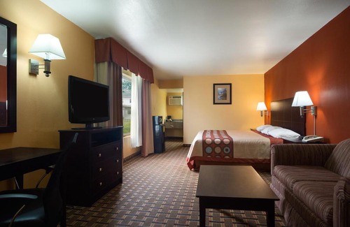 Stuttgart Hotel | FairBridge Inn Express Stuttgart