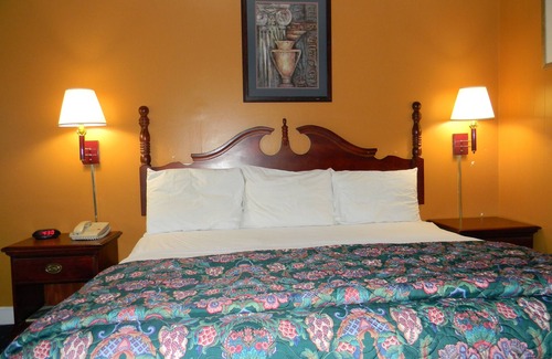 Roanoke Rapids Hotel | Fairfax Motel