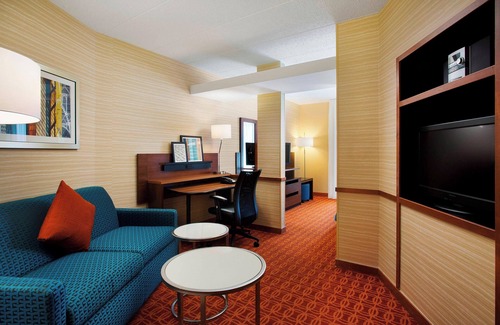 Bedford Park Hotel | Fairfield Inn and Suites by Marriott Chicago Midway Airport