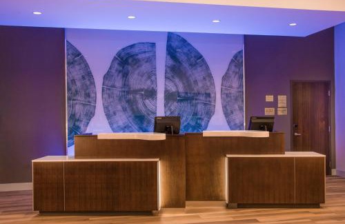 Downtown Dayton Hotel | Fairfield Inn & Suites by Marriott Dayton