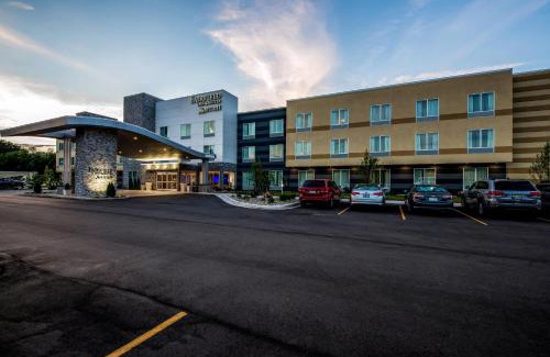 Stevensville Hotel | Fairfield Inn & Suites by Marriott St. Joseph Stevensville