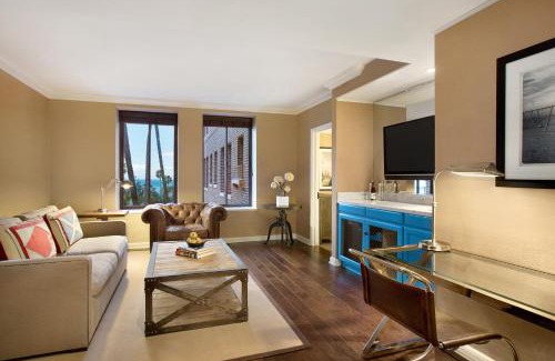 Wilshire Montana Hotel | Fairmont Miramar Hotel & Bungalows