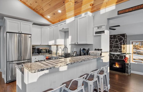 Hartford Haus | Summer fun in Oxford Hills – Dog Friendly!