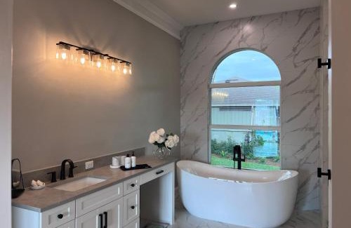 Palm River Estates Haus | Fall in Naples - Game Room pvt pool hot tub impeccable decor