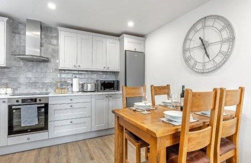 Buildwas Haus | Fallow's Holt