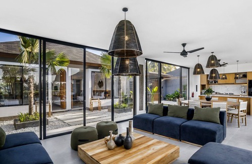 Pengosekan Villa | Family 5BR Paddy View Villa in the heart of Ubud