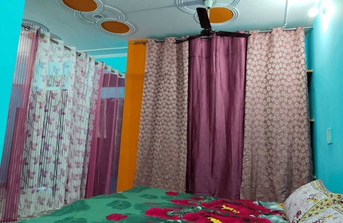 Panch Batti Hütte | Family atmosphere Guest Room With Double Bed + Single Bed With Cooling Duckting