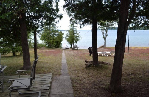 Beulah Haus | Familien-Häuschen auf schönem Crystal Lake