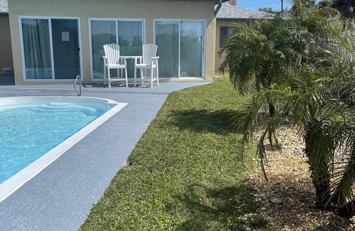 Daytona Beach Haus | Familienfreundlich! 3 Schlafzimmer / 2 Badezimmer mit Meerblick und beheiztem Pool umgebaut