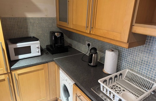 Dublin Wohnung | Family-Friendly 2-Bed Apartment Opposite Santry Park – Close to Airport