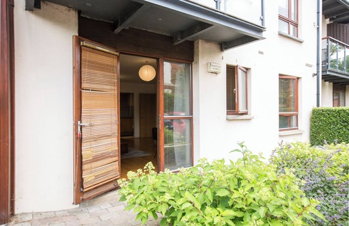 Dublin Wohnung | Family-Friendly 2-Bed Apartment Opposite Santry Park – Close to Airport