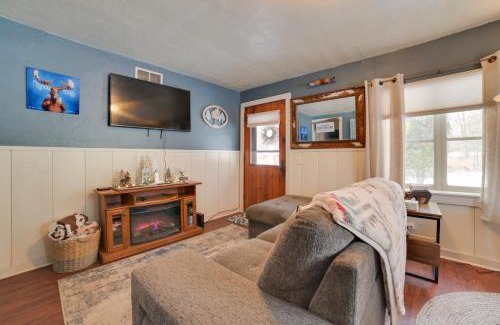 Prudenville Haus | Family-Friendly Cabin Walk to Lake Access!