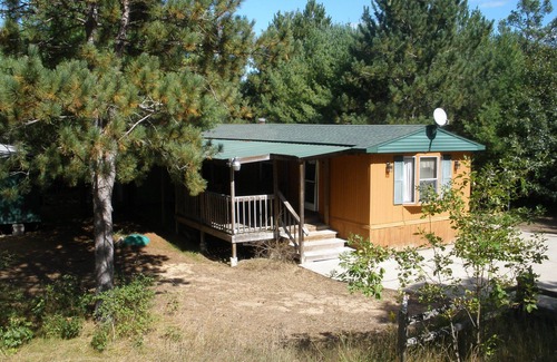 Friendship Kabine | Familienfreundlich Hütte im Wald, Jagd, ATV / Snowmobile, Angeln und vieles mehr