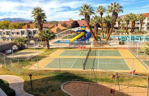 St. George Eigentumswohnung | Family Friendly Condo w/ Shared Pools & Amenities