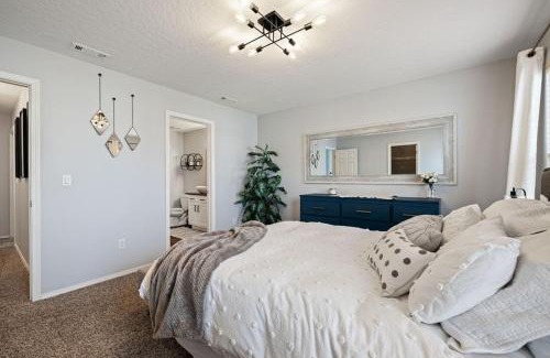 Southwest Ada County Alliance Haus | Family Friendly- Games- 4 Bdroom- Walk To Park