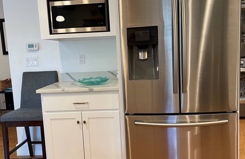 Durango Haus | Neues Angebot-New Family-Friendly Home In-Town