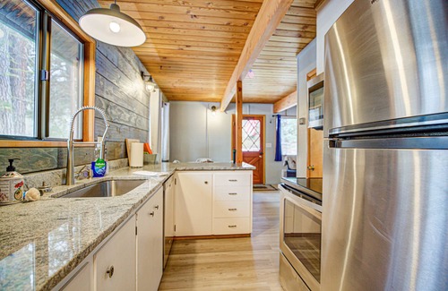 Garden Valley Kabine | Family-friendly Open & Relaxing South Fork Riverside Retreat