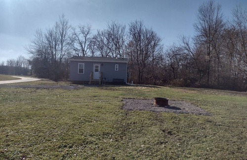 Bluffton Hütte | Family Friendly Tiny House w/pond