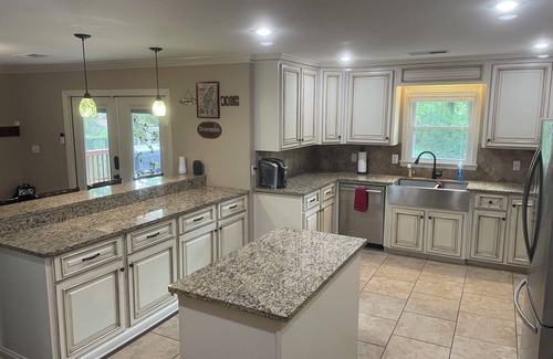 Tuscaloosa Haus | Familienheim, zwei Kilometer vom Campus, drei Meilen vom Bryant-Denny-Stadion