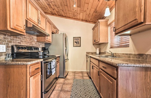 Coyote Corridor Haus | Schönes Tucson Home w / Patio & Fire Pit!
