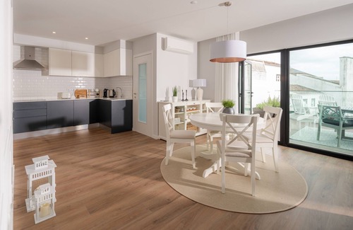 Ponta Delgada Wohnung | Family or Friends Right at the City Center!