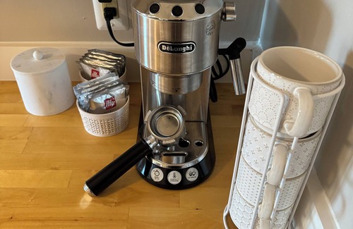 Whitaker Haus | Family & Pet-Friendly Home w/Fenced Yard & Office by Kennywood & The Waterfront