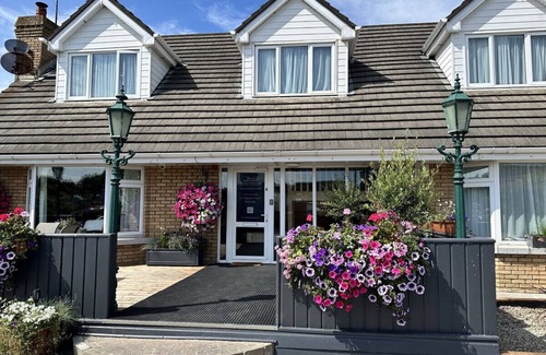 Malahide Haus | Family room (en-suite) in a cozy Guest House, beside pretty Malahide Village, Castle and near Dublin Airport