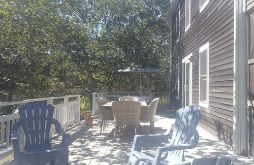 West Tisbury Haus | PVT. SUMMER RETREAT ~ LONGPOINT BEACH, Radweg, friedlich und geräumig