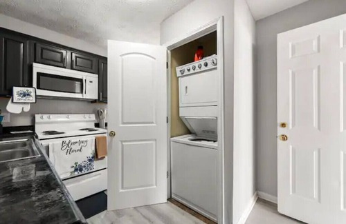 Lithonia Haus | Family Veranda Suite +Affordable