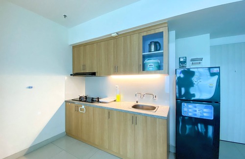 Bekasi Barat Wohnung | Fancy And Nice 3Br At Grand Kamala Lagoon Apartment