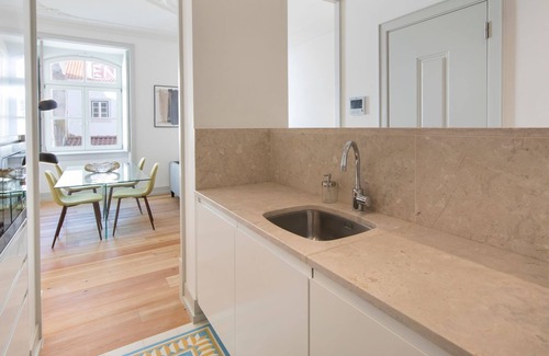 Se Wohnung | Fancy Downtown Lisbon Apartment by LovelyStay