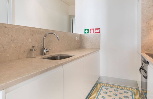 Se Wohnung | Fancy Downtown Lisbon Apartment by LovelyStay