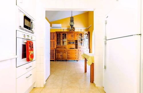 Alcaucin Villa | Fantastisches Chalet speziell für Familien angezeigt.