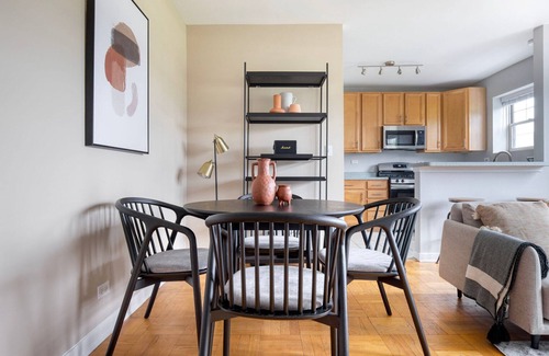 Evanston Wohnung | Fantastic Evanston 1BR w/ Courtyard, nr Northwestern Beach, by Blueground