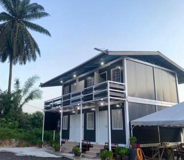 Behrang Ulu Haus | Farhani Cabin Stay