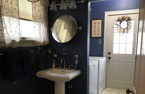 Little Creek Haus | Farm stay at Marshtown