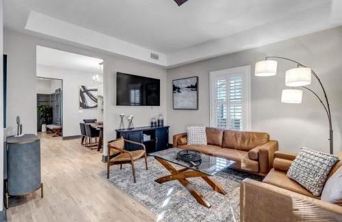 San Marco Haus | Farmhouse chic in San Marco - 5 min to downtown