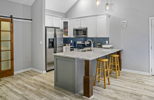 Dallas Haus | Farmhouse Getaway!