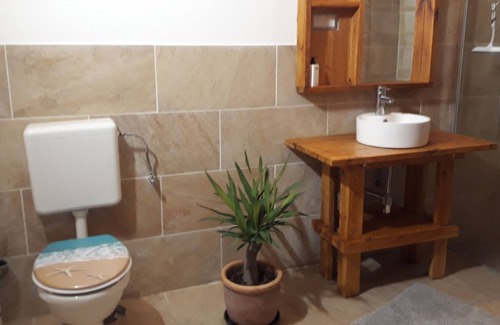 Gross Nemerow Sonstige | Bauernhaus mit großem Garten in direkter Nähe vom Tollensesee