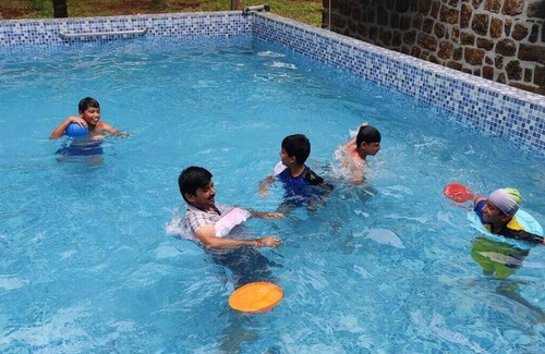 Coimbatore Sonstige | Farmstay located amidst coconut farm within one hour drive from Coimbatore city.